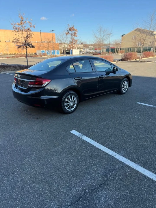 2014 Honda Civic 9th Gen - Image 10 of 19