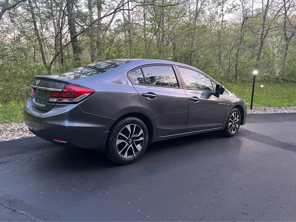 2014 Honda Civic 9th Gen - Image 3 of 13