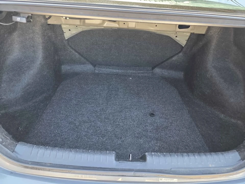 2014 Honda Civic 9th Gen - Image 14 of 18