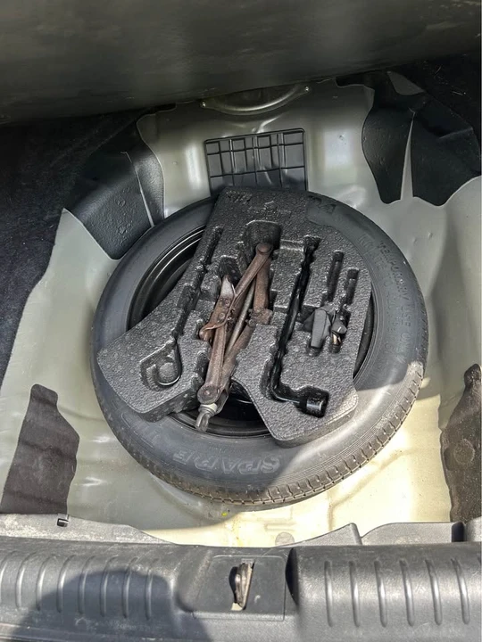 2014 Honda Civic 9th Gen - Image 15 of 19
