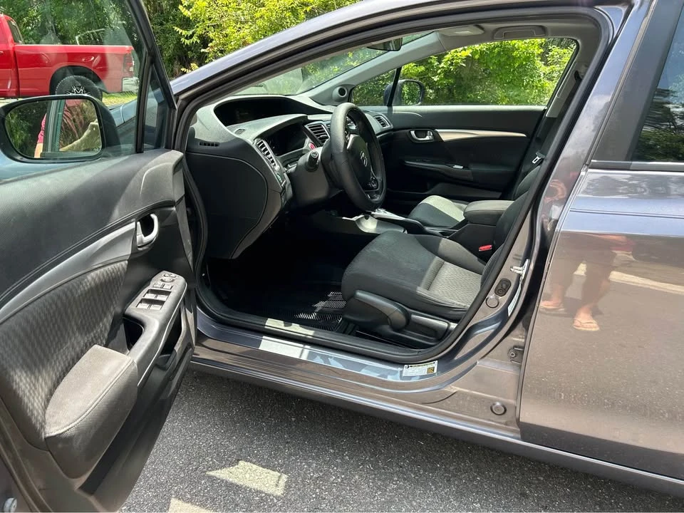 2014 Honda Civic 9th Gen - Image 8 of 19