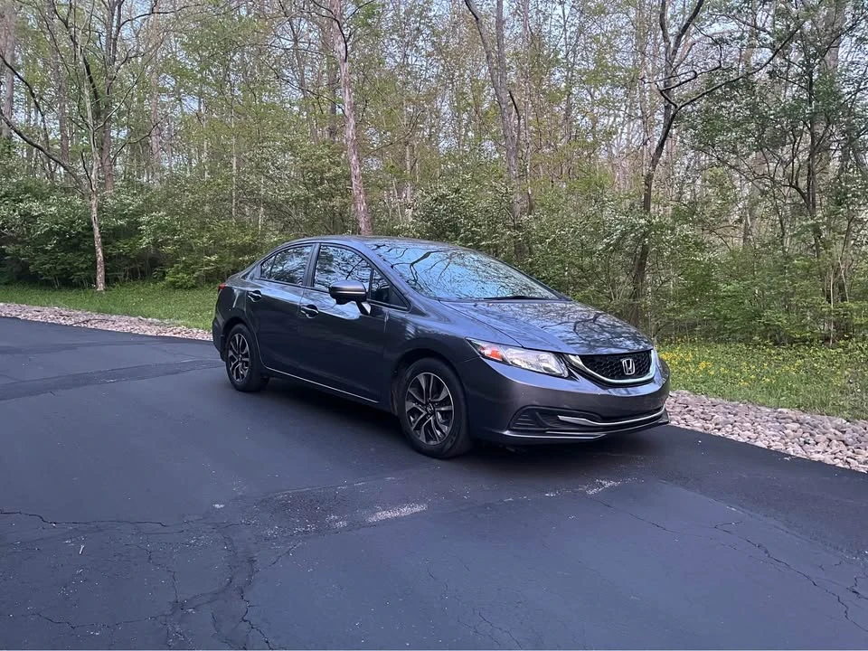2014 Honda Civic 9th Gen - Image 2 of 13