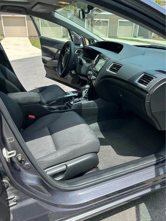2014 Honda Civic 9th Gen - Image 9 of 19