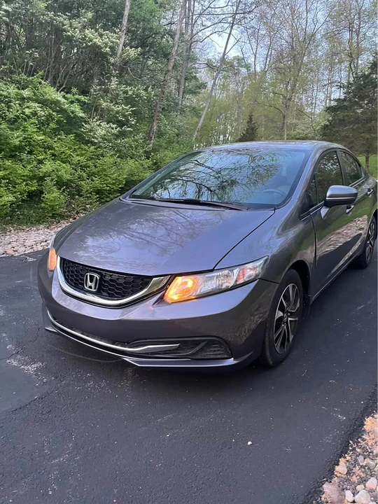 2014 Honda Civic 9th Gen - Image 5 of 13