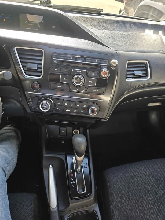 2014 Honda Civic 9th Gen - Image 17 of 18