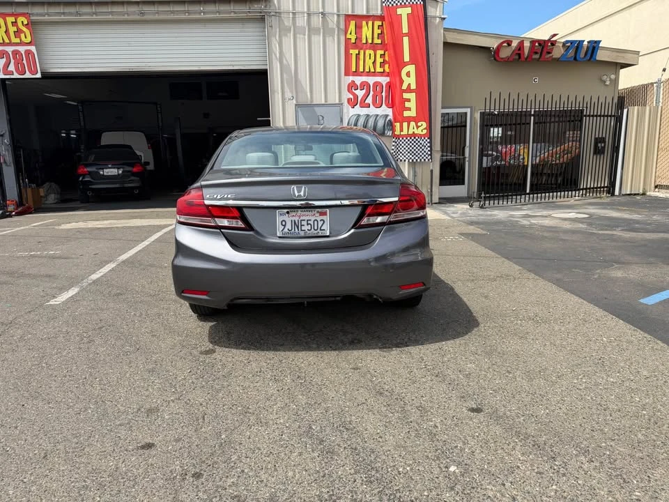 2014 Honda Civic 9th Gen - Image 4 of 7