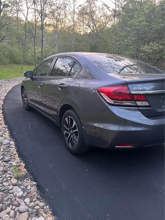 2014 Honda Civic 9th Gen - Image 6 of 13