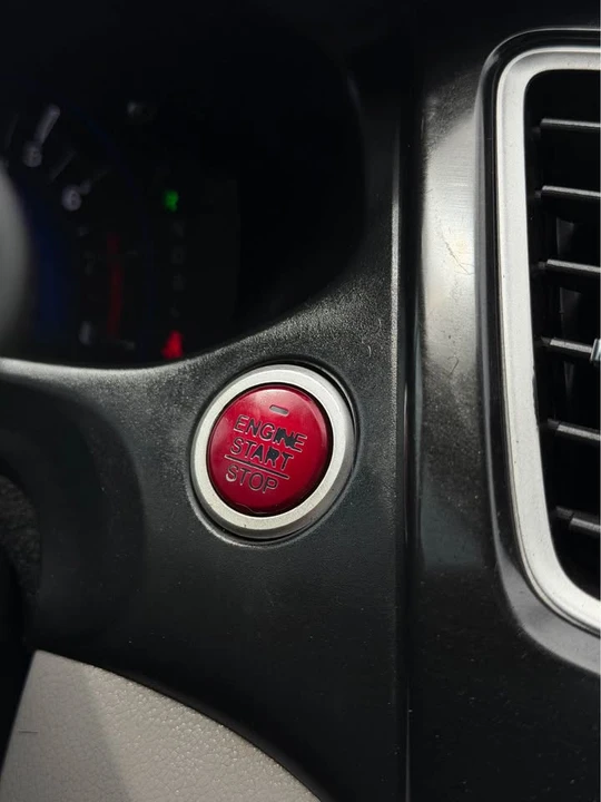 2014 Honda Civic 9th Gen - Image 11 of 18