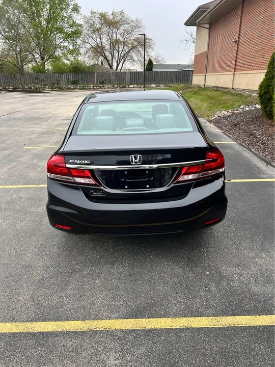 2014 Honda Civic 9th Gen - Image 5 of 19