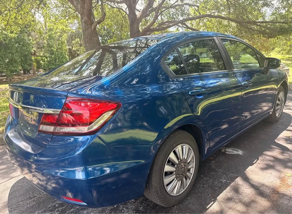 2014 Honda Civic 9th Gen - Image 3 of 11