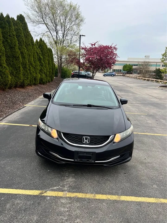 2014 Honda Civic 9th Gen - Image 2 of 19