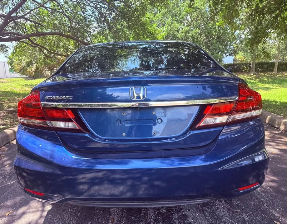 2014 Honda Civic 9th Gen - Image 4 of 11