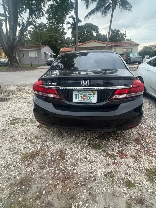 2014 Honda Civic 9th Gen - Image 3 of 4