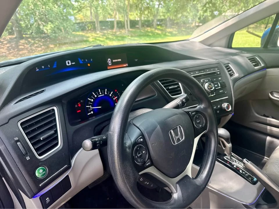 2014 Honda Civic 9th Gen - Image 10 of 11