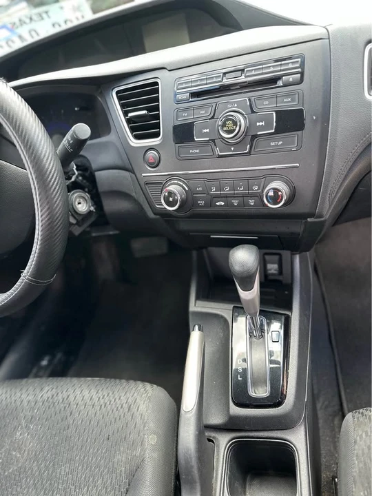 2014 Honda Civic 9th Gen - Image 10 of 12