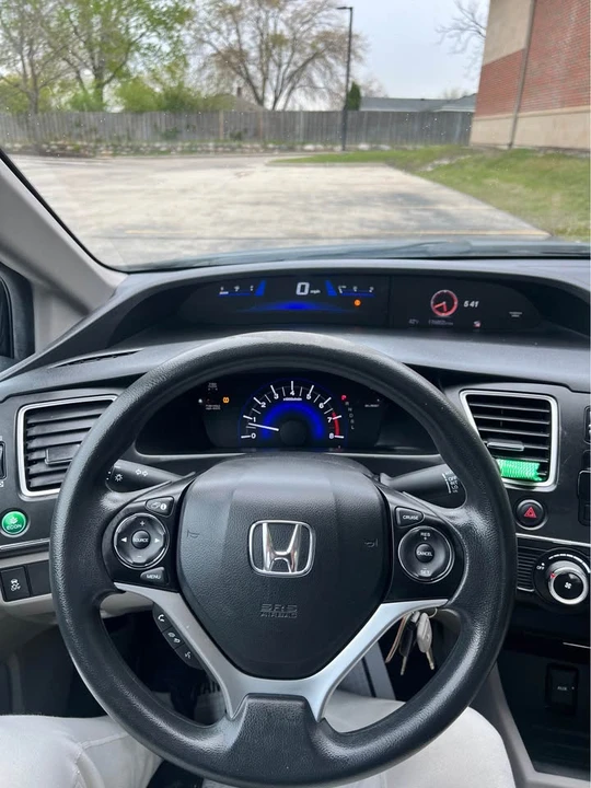 2014 Honda Civic 9th Gen - Image 11 of 19