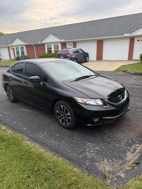 2014 Honda Civic 9th Gen - Image 2 of 7
