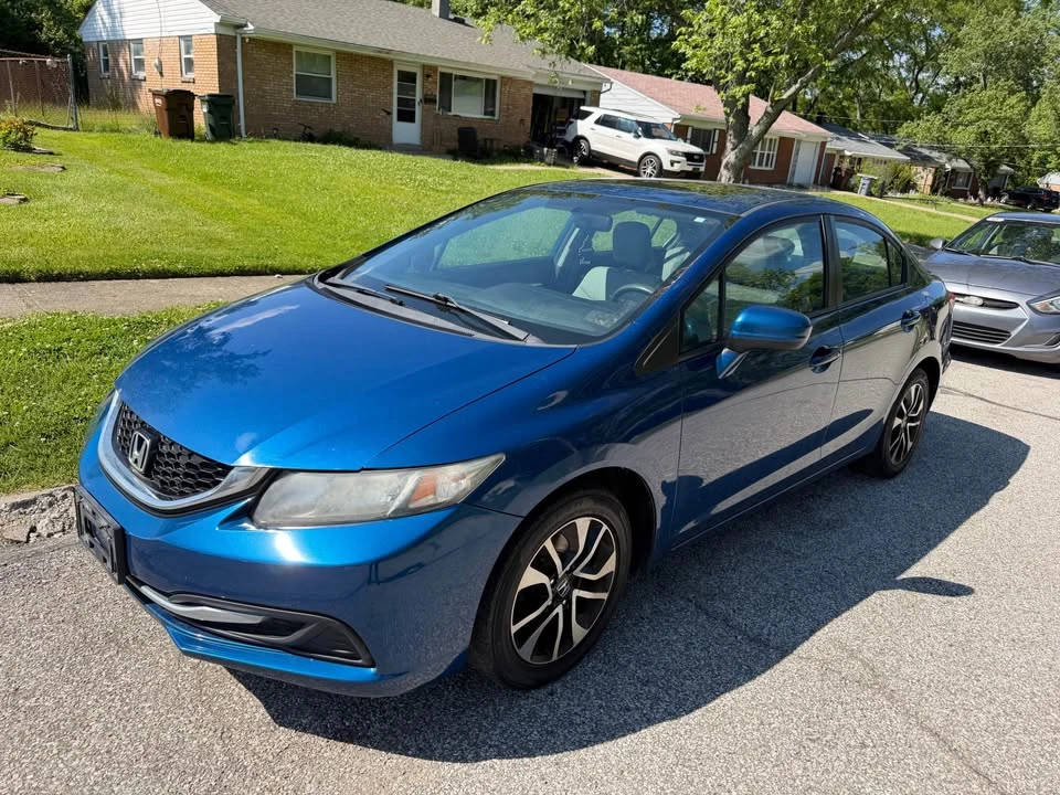 2014 Honda Civic 9th Gen - Image 5 of 8