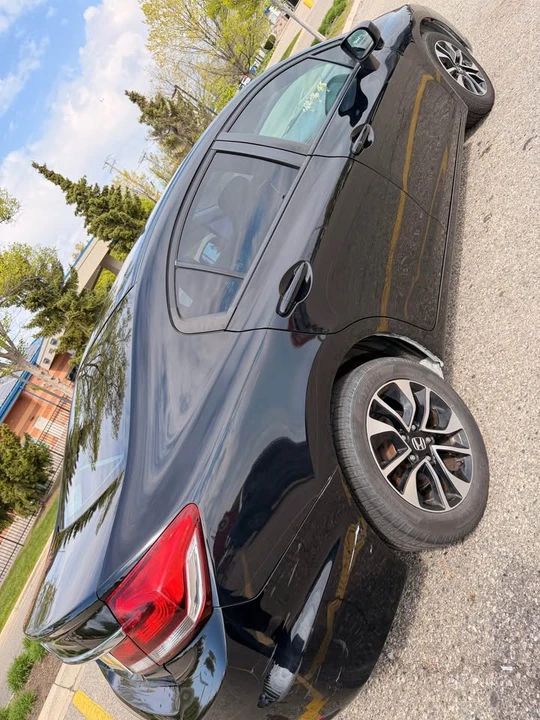 2014 Honda Civic 9th Gen - Image 6 of 9