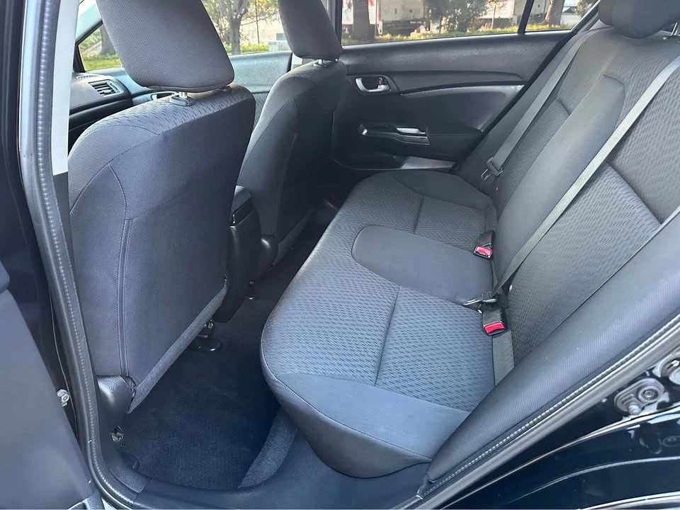 2014 Honda Civic 9th Gen - Image 9 of 15