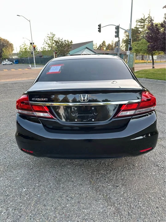 2014 Honda Civic 9th Gen - Image 8 of 15
