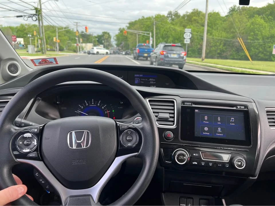2014 Honda Civic 9th Gen - Image 6 of 14