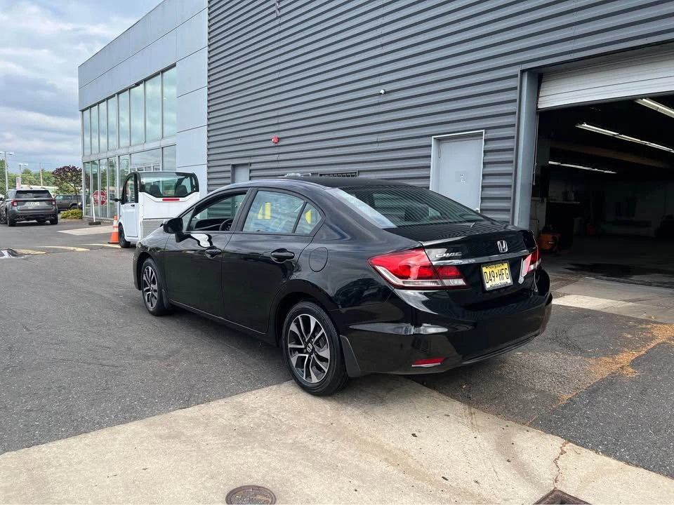 2014 Honda Civic 9th Gen - Image 2 of 14