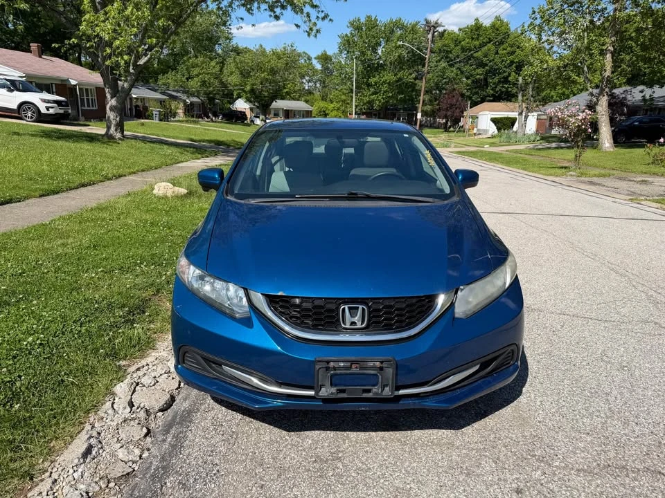 2014 Honda Civic 9th Gen - Image 4 of 8