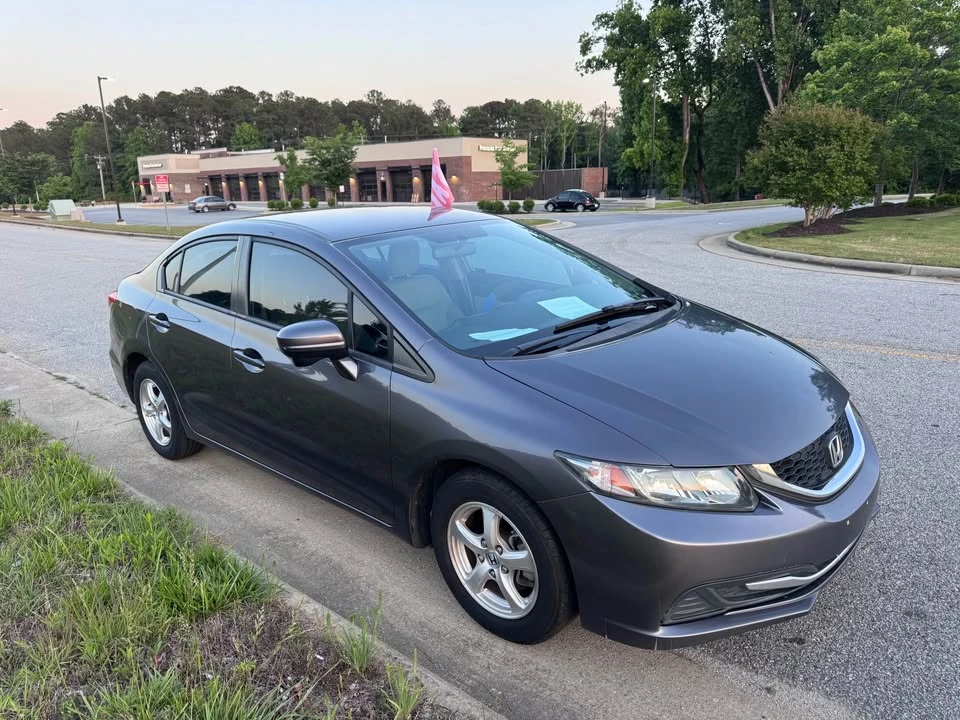 2014 Honda Civic 9th Gen - Image 2 of 12