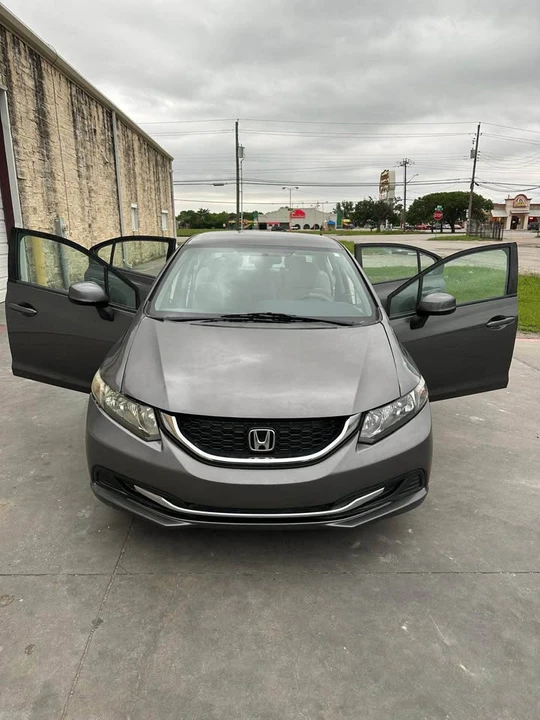 2014 Honda Civic 9th Gen - Image 2 of 20