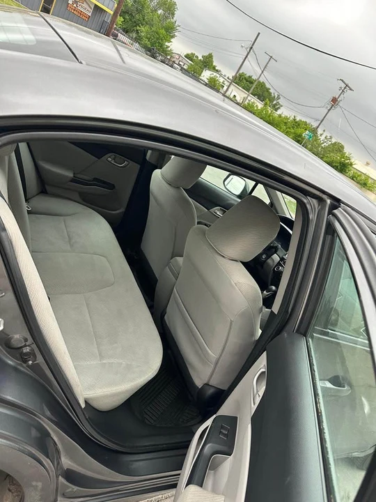 2014 Honda Civic 9th Gen - Image 19 of 20