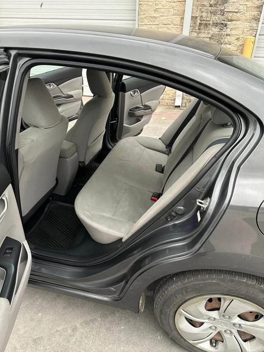 2014 Honda Civic 9th Gen - Image 17 of 20