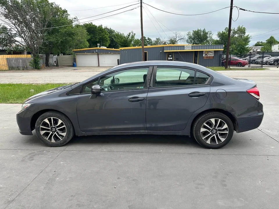2014 Honda Civic 9th Gen - Image 7 of 20
