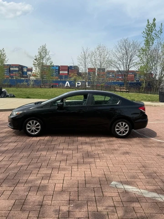 2014 Honda Civic 9th Gen - Image 2 of 20