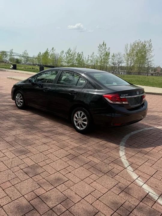 2014 Honda Civic 9th Gen - Image 4 of 20
