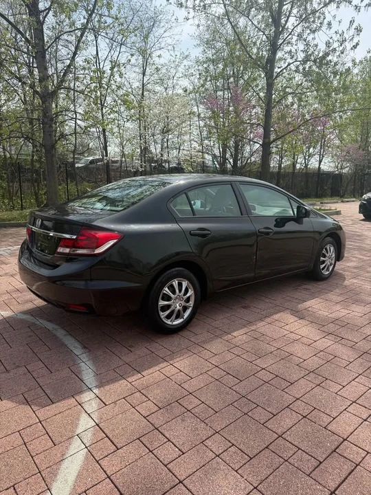 2014 Honda Civic 9th Gen - Image 3 of 20