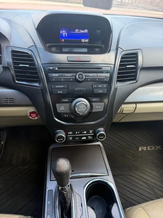 2014 Honda Civic 9th Gen - Image 10 of 20
