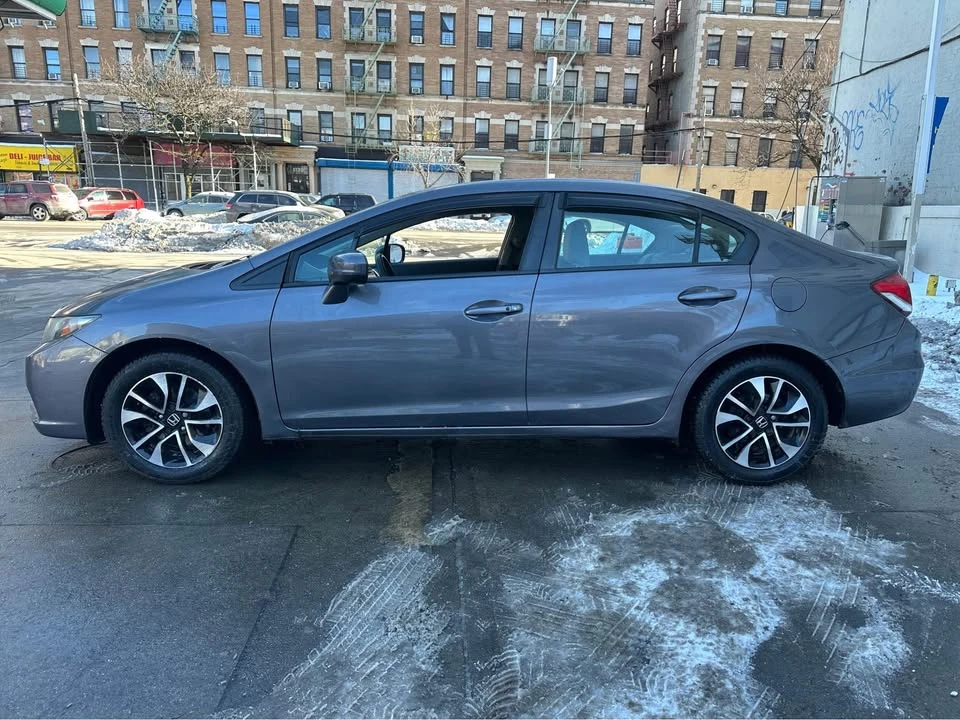 2014 Honda Civic 9th Gen - Image 5 of 17