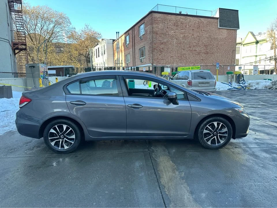 2014 Honda Civic 9th Gen - Image 4 of 17