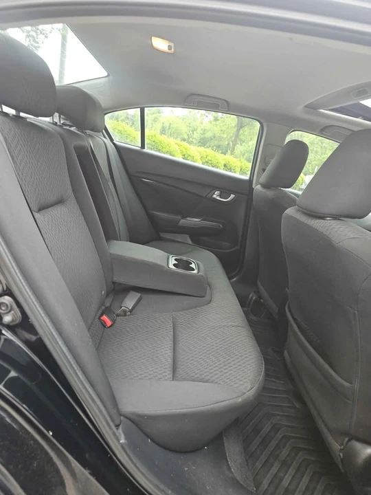 2014 Honda Civic 9th Gen - Image 9 of 11