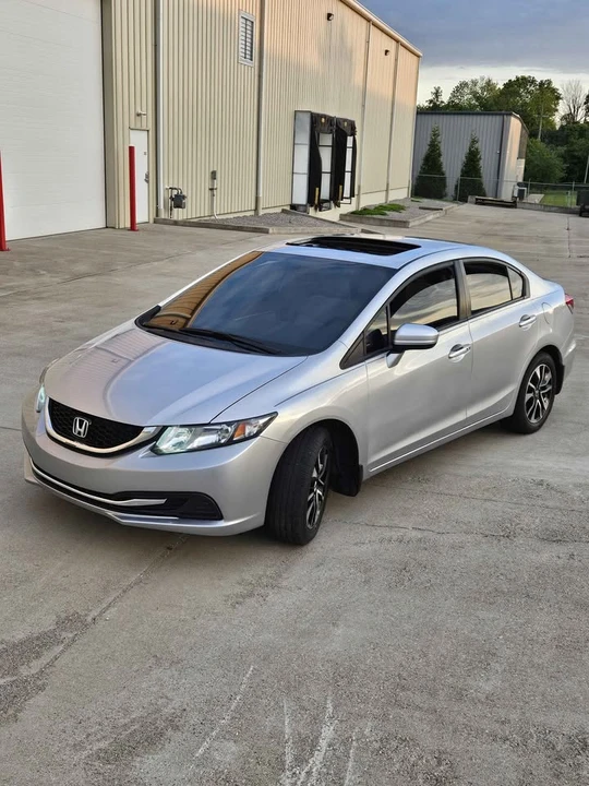 2014 Honda Civic 9th Gen - Image 3 of 20