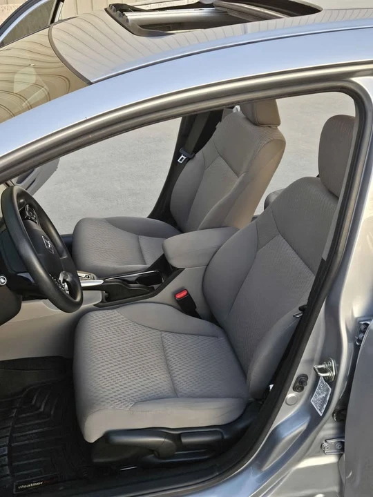2014 Honda Civic 9th Gen - Image 17 of 20