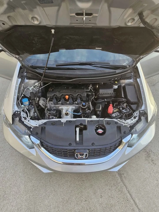 2014 Honda Civic 9th Gen - Image 8 of 20