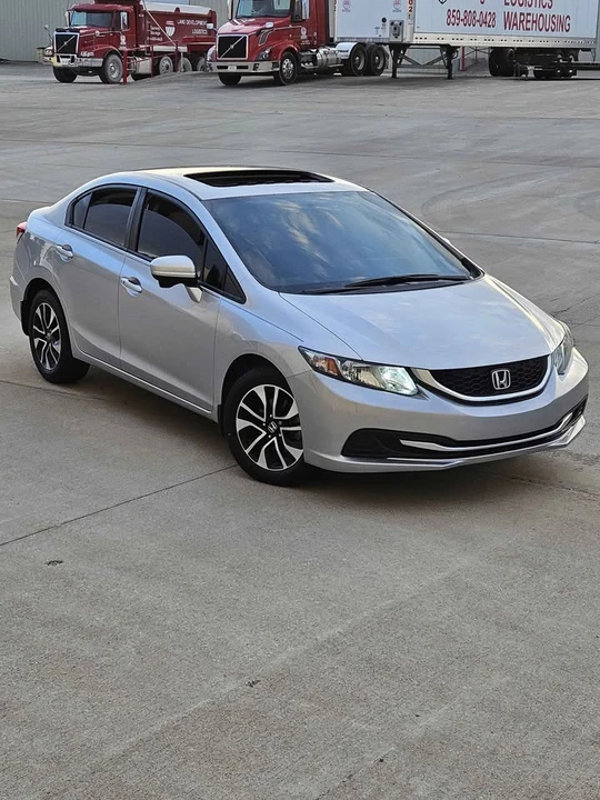 2014 Honda Civic 9th Gen - Image 2 of 20