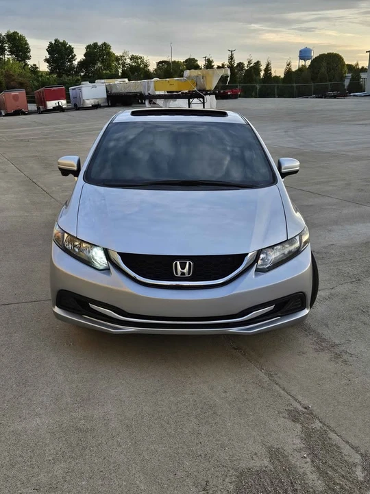 2014 Honda Civic 9th Gen - Image 4 of 20