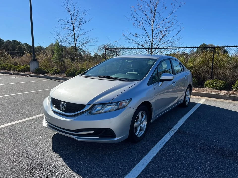 2014 Honda Civic 9th Gen - Image 2 of 17