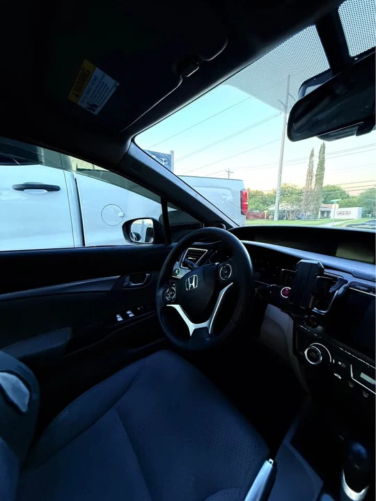 2014 Honda Civic 9th Gen - Image 4 of 8