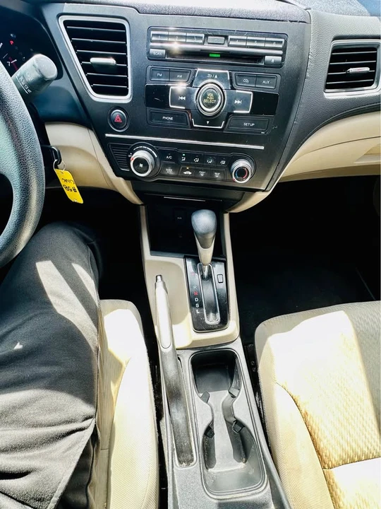 2014 Honda Civic 9th Gen - Image 13 of 19