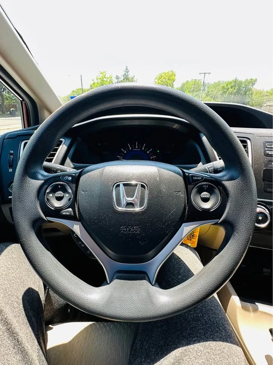 2014 Honda Civic 9th Gen - Image 13 of 18