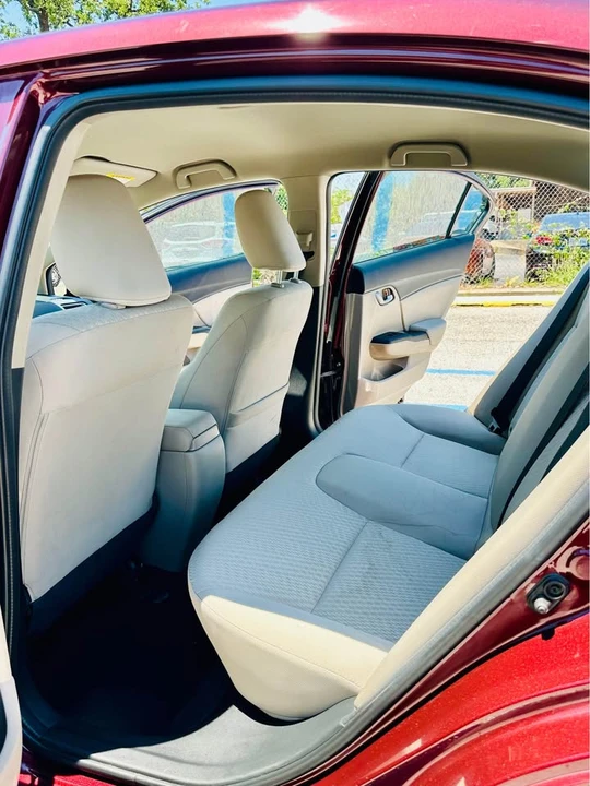 2014 Honda Civic 9th Gen - Image 16 of 18